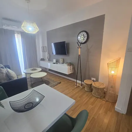Lazuli Sea View Beachfront- Ap 61 Appartamento *