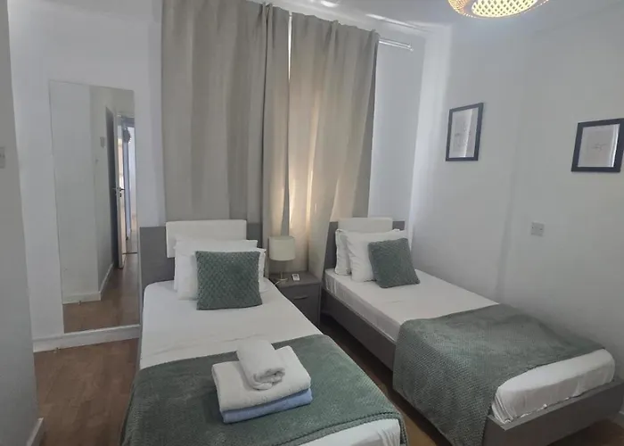 Lazuli Sea View Beachfront- Ap 61