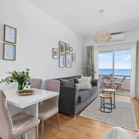 Lazuli Beachfront 61 Apartament *